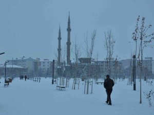 Kars’ta 51 Köy Yolu Ulaşıma Kapandı