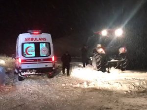 Ekipler Kardan Yolu Kapanan Mezrada Rahatsızlanan 2 Aylık Bebek İçin Seferber Oldu