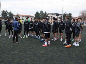 Genç Horozlar, Manisa’ya Bileniyor