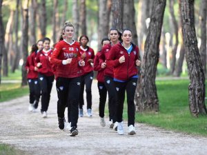 Mavi Kelebekler Erteleme Maçlarına Hazır