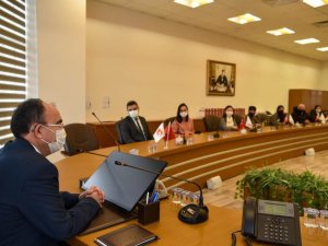 Rektör Beydemir Tömer Öğrencileriyle Bir Araya Geldi