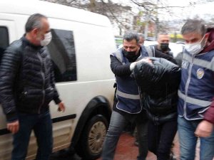 Boşandığı Karısını Yanıcı Madde Dökerek Yakan Koca Adliyede