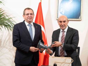 Ayvalık İle İ̇zmir Arasında İşbirliği Köprüsü Kurulacak