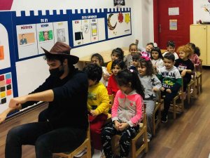 İ̇ngilizceyi Oyunla Öğreniyorlar