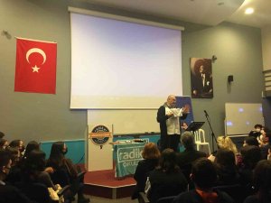 Buca Radikal Anadolu Lisesi Öğrencileri "Şirini Kap Gel" Etkinliğinde Buluştu