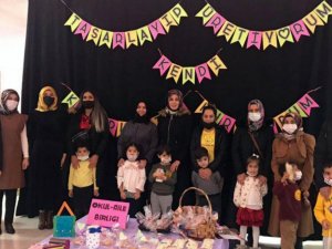 "Tasarlayıp Üretiyorum, Kendi Kitaplığımı Kuruyorum"