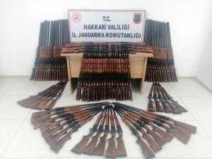 Hakkari’de 100 Adet Av Tüfeği Ele Geçirildi