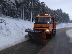 Balıkesir’in Yükseklerinde Kar Yağışı Devam Ediyor