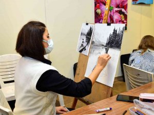 İ̇brahim Sözen Gençlik Merkezi’nde 400 Öğrenci Eğitim Alıyor