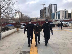 Elazığ’da Spor Tesisinden Hurda Malzeme Çalan Şüpheli Yakalandı
