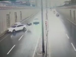 Kahramanmaraş’ta Kendini Araçların Önüne Atan Genç Yaralandı