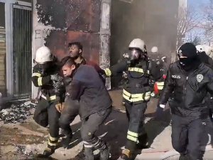 Çorlu’da Geri Dönüşüm Deposundaki Yangında Can Pazarı: 2 Yaralı