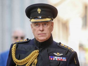 York Dükü Prens Andrew Kraliyet Unvanlarını Kaybetti