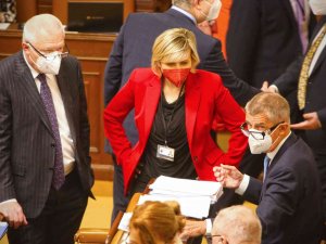 Çekya’da Hükümet Güvenoyu Aldı