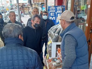 Ayvalık Mhp Halkın Ve Esnafın Yanında