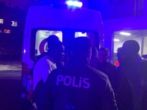 Fatih’te Kavga Eden Yabancı Uyruklu Şahıslar Binanın Bodrumunda Yangın Çıkarttı: 1’i Ağır 4 Yaralı