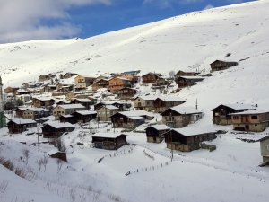 Bayburt’ta Kar Yağışı Ve Soğuk Hava