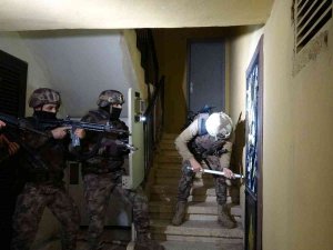 Mersin’de Tefeci Ve Kaçakçılara Şafak Operasyonu