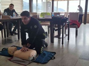 Marmaris Trafik Polislerine İlk Yardım Eğitimi Verildi