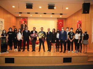 Geleceğin Liderleri İş Dünyasının Önemli İsimleri İle Bir Arada