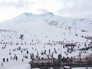 Sömestir Tatili İçin Erciyes’e Yoğun Talep