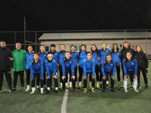 Üg Horozkentspor’un Kadınları Yeni Sezona Hazır