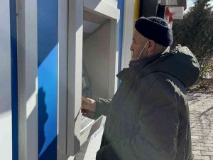 Eşinin Tedavisi İçin Geldiği Isparta’da 100 Bin Lirası Dolandırıldı