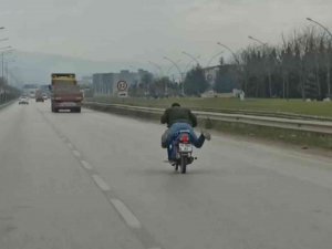 Bursa’da Trafiği Tehlikeye Sokan Motosikletliye Ceza Yağdı