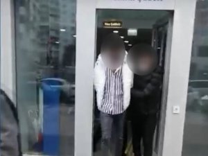 Telefon Dolandırıcıları Bankada Suçüstü Yakalandı