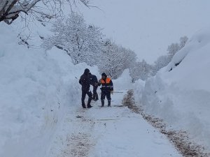 İ̇çme Suyu Kaynağının Üzerine Çığ Düştü, Şehir Susuz Kaldı