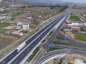 Denizli-aydın Otoyolu Akdeniz Bölgesi’ne Gelen Turistlerin Ege Bölgesi’ne Ulaşımını Kolaylaştıracak