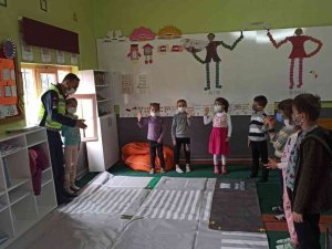 Trafik Dedektifleri Projesi Kapsamında Öğrencilere Eğitim Verildi