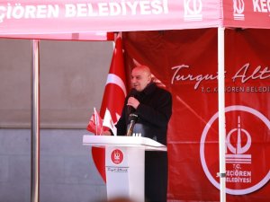 Keçiören Belediye Başkanı Altınok, Çocuklarla Beraber Fidan Dikti