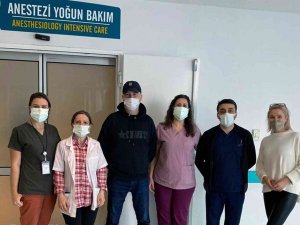 36 Gün Yoğun Bakımda Covid Tedavisi Gören Rus Turist Taburcu Edildi