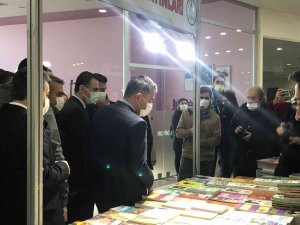 Kitapseverler Pursaklar’da Buluştu