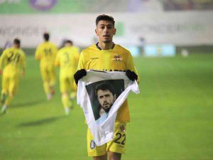 Menemenspor Golü Attı, Ahmet Çalık’ı Andı