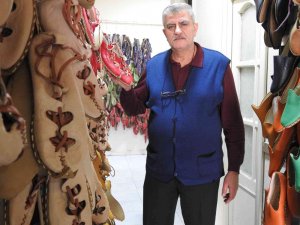Ata Mesleğiyle "Yaşayan İ̇nsan Hazinesi" Ödülünü Aldı