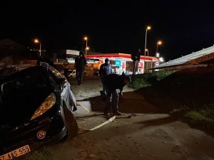 Aracıyla Geri Giderken Plaja Düşmekten Son Anda Kurtuldu