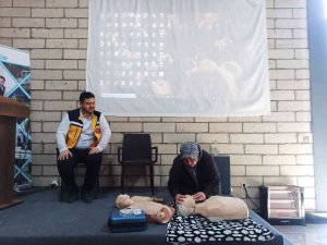 Afyonkarahisar’da Kadınlara İlkyardım Eğitimi