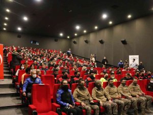 Elazığ Emniyet Müdürlüğü Ekipleri, ‘Kesişme: İ̇yi Ki Varsın Eren’ Filminde Bir Araya Geldi