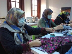 Mahalle Konağında Aile Bütçesine Katkı Sağlıyorlar