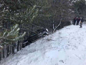 Acun Ilıcalı’nın Kızlarının Bulunduğu Lüks Cip Kaza Yaptı