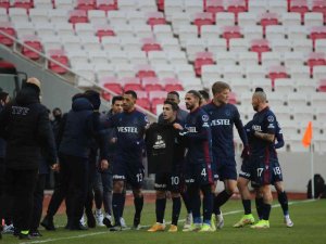 Trabzonspor Golü Attı, Ahmet Çalık’ı Unutmadı
