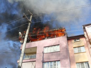 Manisa’da Görev Yapan Uzman Çavuş, Ev Yangınında Hayatını Kaybetti