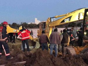 Manisa Osb’de Göçük: 1 İşçi Toprak Altında Kaldı