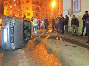 Hem Film İzler Gibi Kazayı İzlediler Hem De Covid-19 Tedbirlerini Hiçe Saydılar