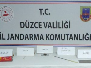 Uyuşturucu Kullanıcısı Yol Kontrolünde Yakalandı