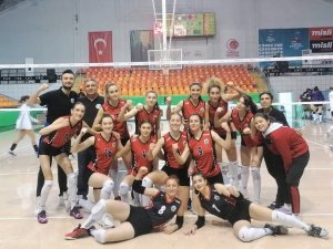 Turgutlu’nun Sultanlarından 3-0’lık Galibiyet