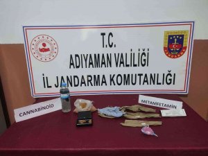 Jandarmanın Uyuşturucu Operasyonunda 2 Gözaltı