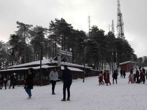 Ordu’da Kar Güzelliği: Boztepe Beyaz Gelinliğini Giydi